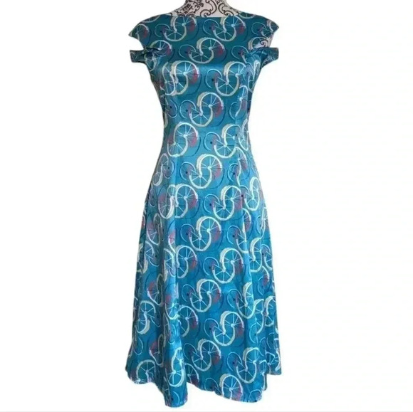 Tatyana Cruiser Swing Dress Satin Blue Bicycle Wheel Fit and Flare Women's Small - Picture 2 of 10